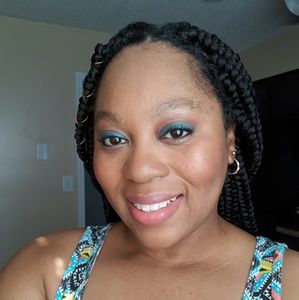 Meet your Posher, Delilah